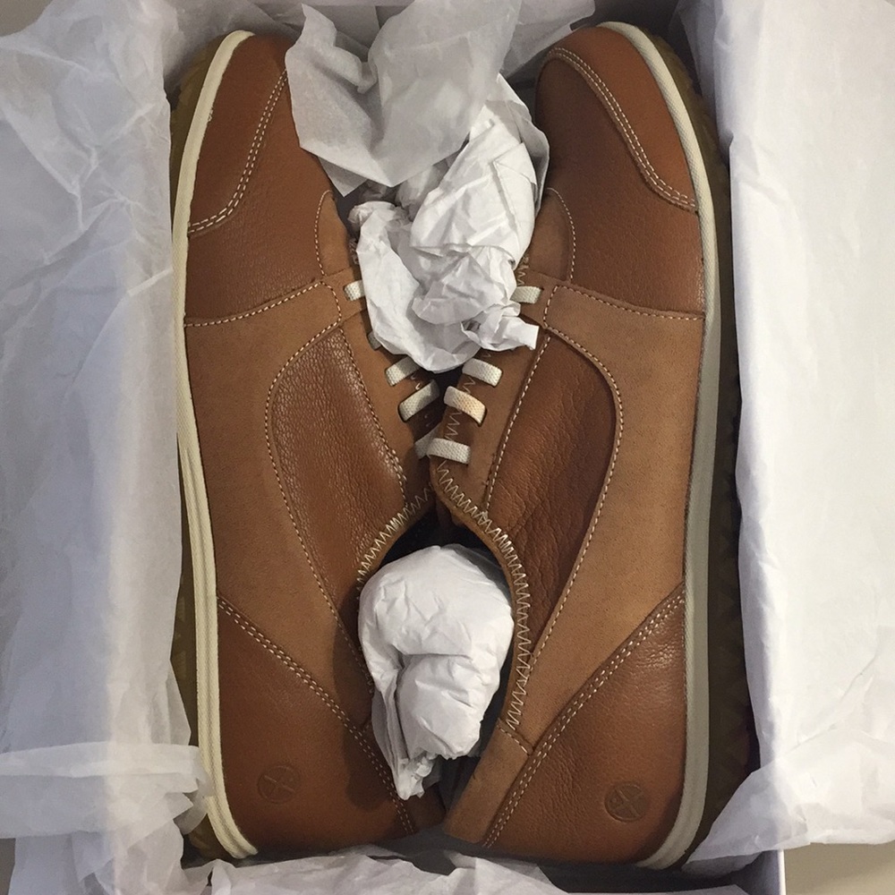 Brand new brown casual shoes